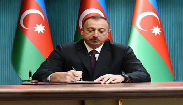 Президент Азербайджана подписал Указ о расширении применения е-услуг в социальной сфере