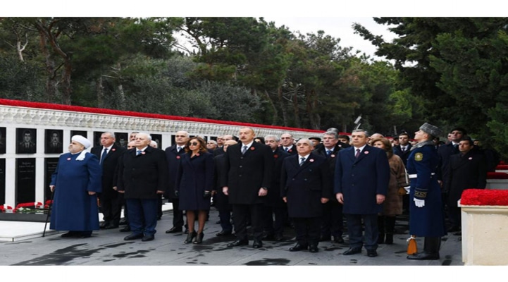 Президент Ильхам Алиев и Первая леди Мехрибан Алиева почтили светлую память шехидов 20 Января