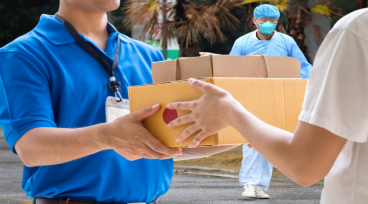 Azərbaycanda koronavirus qorxusu: Həvəslə gözlədiyimiz poçt bağlamaları təhlükə saçır