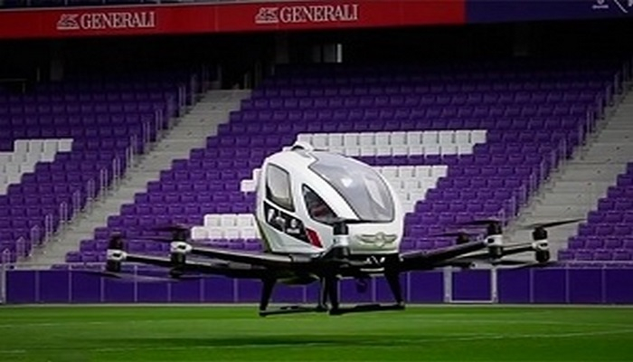 Avstriyada "uçan taksi" uğurla sınaqdan keçirilib