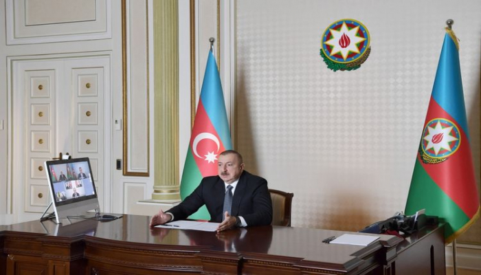 Prezident: “Mənə ünvanlanan məktublar göstərir ki, Azərbaycan xalqı dövlət tərəfindən görülmüş işlərə böyük qiymət verir”