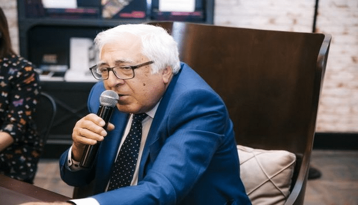 Yazıçı Anar: “Koronavirusa görə yaşlı üzvlərimizin işə gəlməsinə məhdudiyyət qoyulacaq”