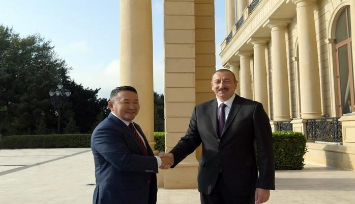 Состоялась встреча президентов Азербайджана и Монголии