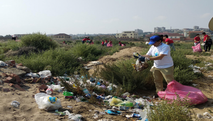 Проведение акций по очистке прибрежных территорий уже приняло широкий размах - министр экологии Азербайджана
