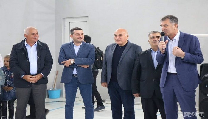 Советник премьер-министра Грузии подарил свой выигрыш азербайджаноязычной школе