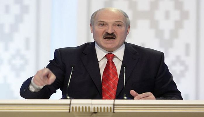 Lukaşenko hökuməti “təmizlədi”