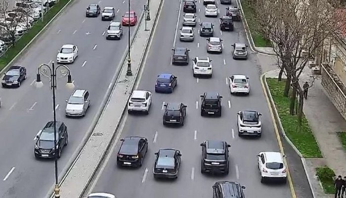 10 küçə və prospektdə tıxac var