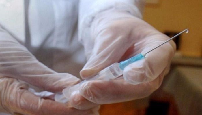 11-40 yaşlı insanlar qızılca əleyhinə neçə peyvənd vurdurmalıdır?