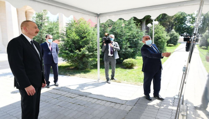 Президент Ильхам Алиев и Первая леди Мехрибан Алиева приняли участие в мероприятии по сдаче в эксплуатацию после восстановления моста над рекой Гянджачай