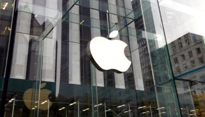 Apple начнет возвращать сотрудников на работу в офисы
