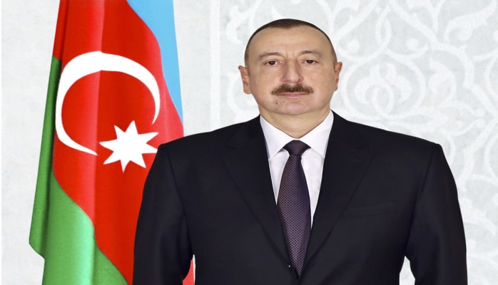 Президент Ильхам Алиев поздравил казахстанского коллегу