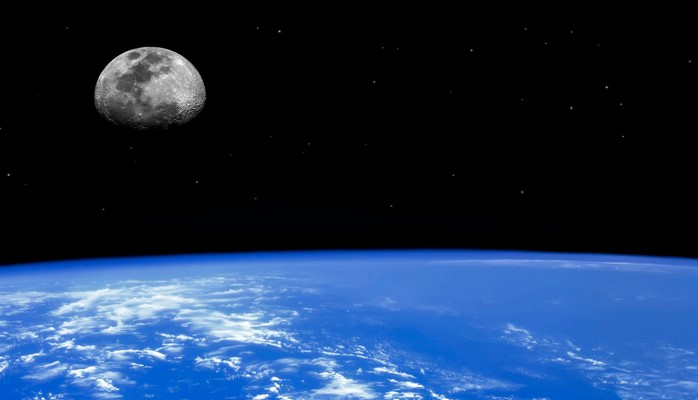 Завтра Суперлуние - Луна подойдет к Земле на самое близкое расстояние