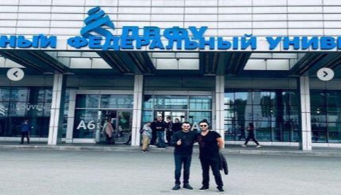 Xalq artisti atasının tikdirdiyi universitetdən yazdı