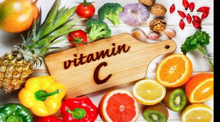 Здоровая доза витамина С может помочь победить простуду