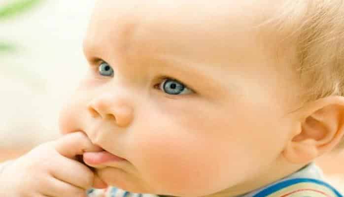 Kardioloq-cərrah: "Bu uşaqlarda ürək qüsurlarına daha çox rast gəlinir"