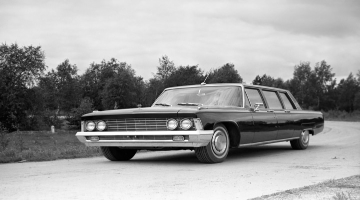 Köhnə ZİL-i niyə 310 000 avroya satışa qoyublar?