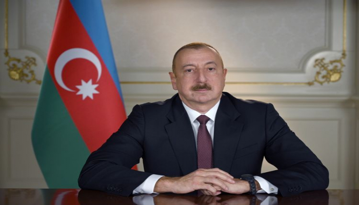 Президент Ильхам Алиев поздравил премьер-министра Японии Есихидэ Сугу