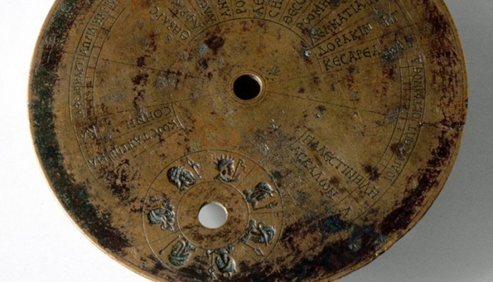 Qədim Romada portativ günəş saatlarından istifadə olunurdu