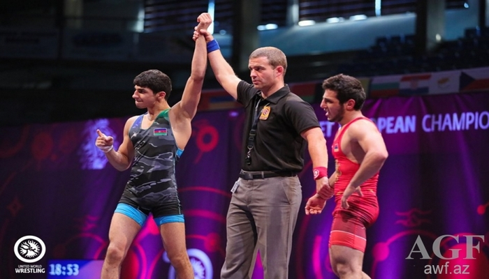 Güləşçimiz ermənini məğlub edib Avropa çempionu oldu