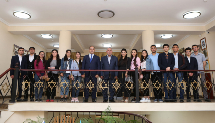 İlahiyyat İnstitutunun bir qrup tələbəsi dağ yəhudiləri sinaqoqunu ziyarət edib