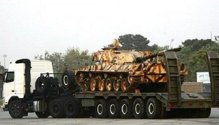 İran yeni hərbi maşınını təqdim etdi