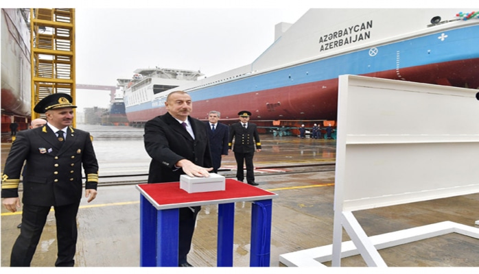Президент Ильхам Алиев принял участие в сдаче в эксплуатацию первого танкера, построенного на Бакинском судостроительном заводе
