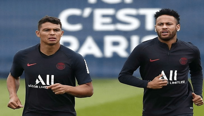 PSJ-nin futbolçuları Fransanı tərk ediblər