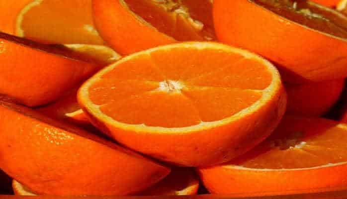 Ученые назвали шесть полезных свойств апельсиновой кожуры