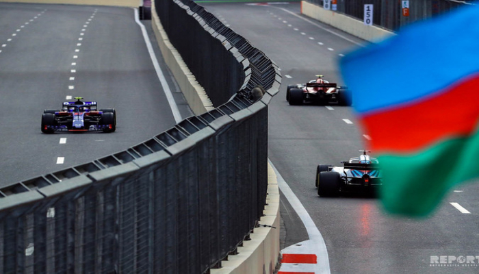 'Формула 1': на бакинском треке начался третий свободный заезд