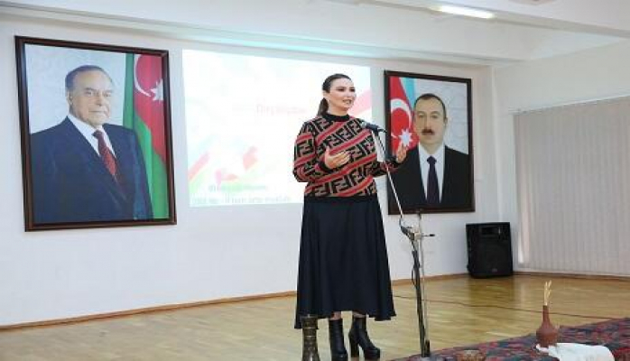 Millət vəkili məktəbdə Dirçəliş Günü tədbirinə qatıldı