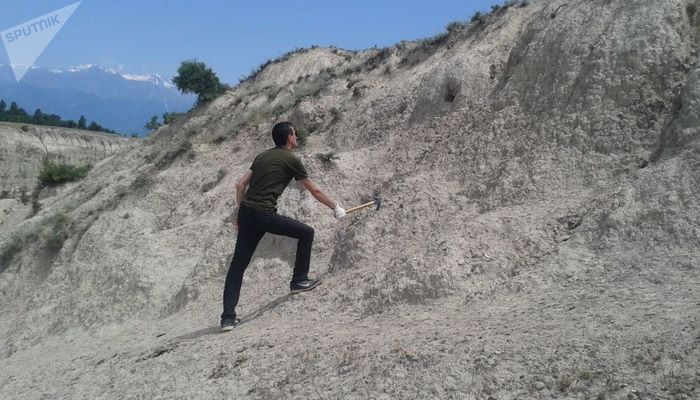 Azərbaycan tarixinin mühüm qatları üzə çıxır - alban məbədinin "üzünü" açdılar