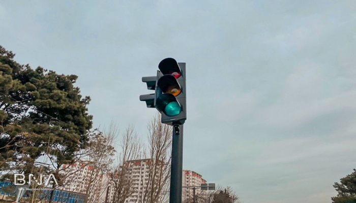 Установка нового светофора облегчит движение транспорта и пешеходов