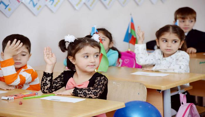 Будут ли в Азербайджане первоклассникам преподавать те же учителя, что и в дошкольных группах