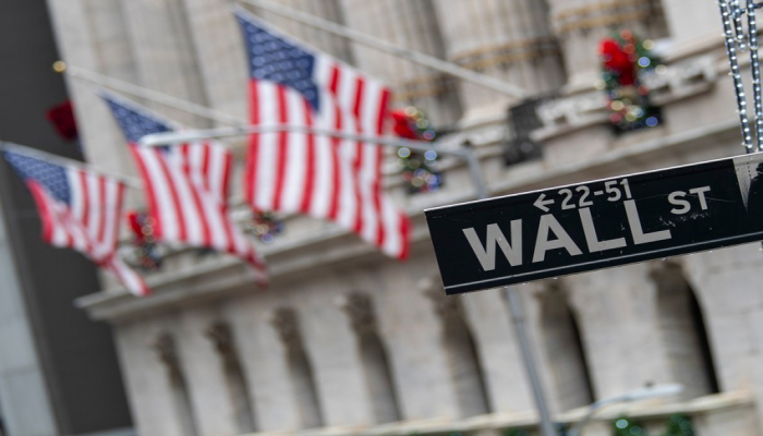 ABŞ iqtisadiyyatı 32% kiçilib