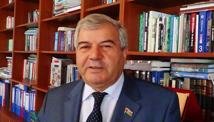 Mayın 20-si Sabir Rüstəmxanlının 74 yaşı tamam olur