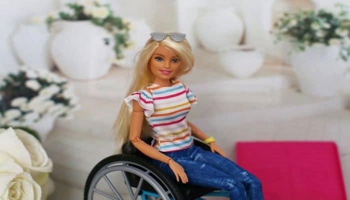 Barbie в инвалидном кресле начнут продавать в этом году