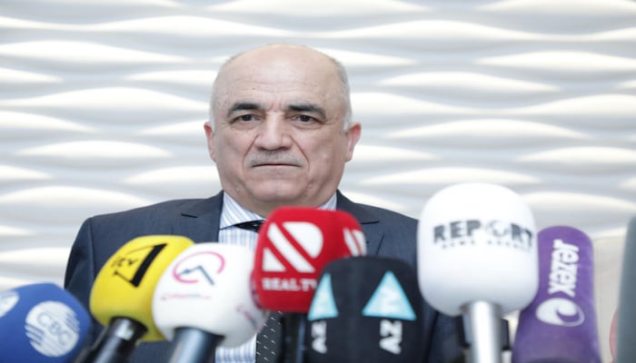 Baş infeksionist: 'İnsanların çox olmadığı yerlərdə gəzməyə üstünlük verilməlidir'