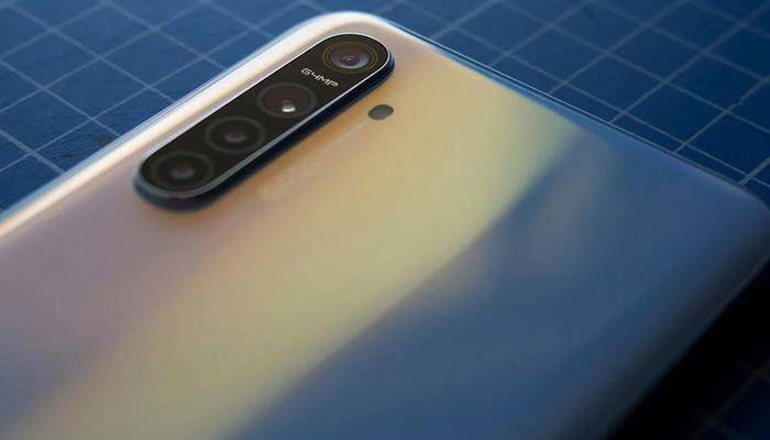 Realme выпустит первый в мире смартфон с 64-мегапиксельной камерой