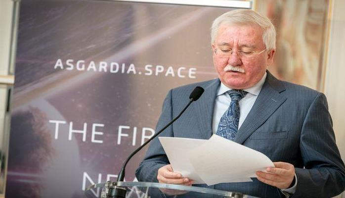 Azərbaycanlının yaratdığı kosmik dövlət pullu oldu