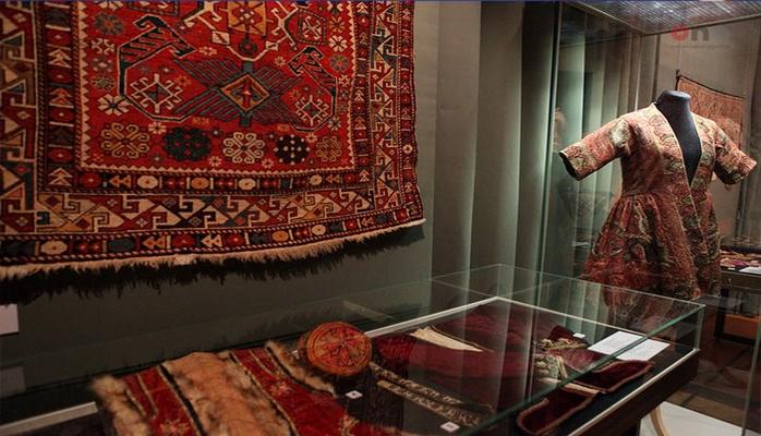 Moskvada Qarabağın XIX əsrə aid "Bəhmənli" xalçası nümayiş olunub