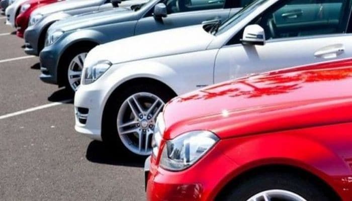 Pandemiya dövründə maşın bazarı: Bitməyən “Mercedes” və VAZ sevgisi - VİDEOREPORTAJ