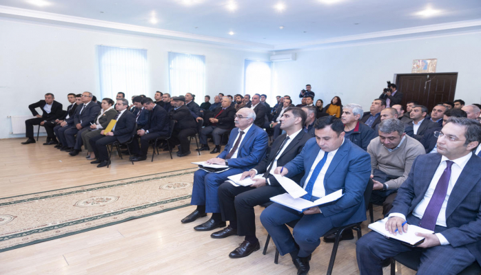 При участии Агентства по развитию МСБ Азербайджана состоялась встреча с владельцами тепличных хозяйств