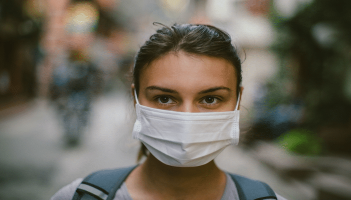 Fransa Çindən 2 milyarddan çox maska sifariş edib