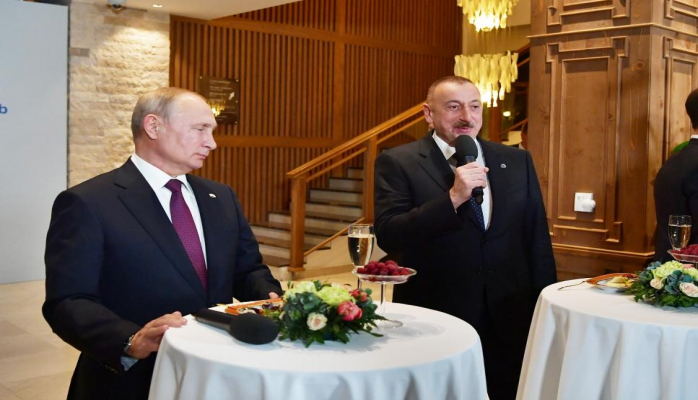 Президент Ильхам Алиев принял участие в неформальной встрече с участниками XVI ежегодного заседания Международного дискуссионного клуба «Валдай»