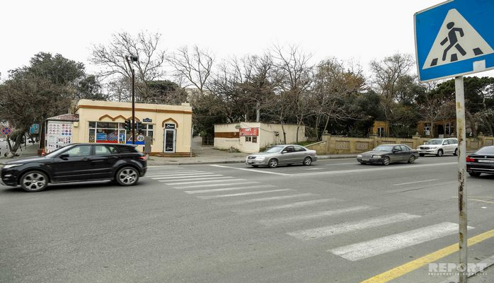 Bakıda bəzi piyada zolaqları normal vəziyyətdə deyil