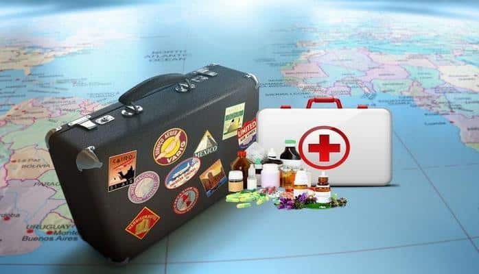 Медики назвали необходимые во время путешествия лекарства