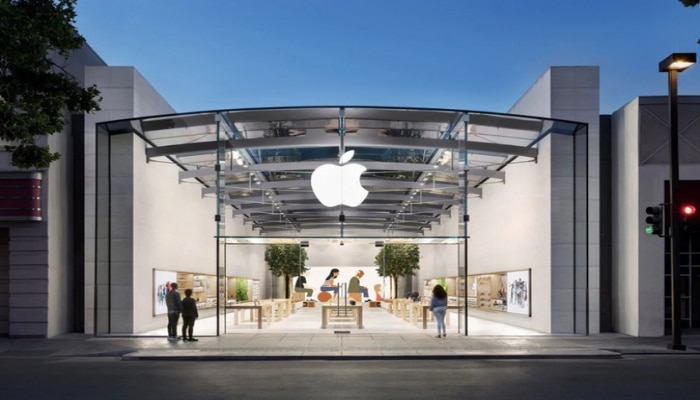 Apple закрывает магазины за пределами Китая