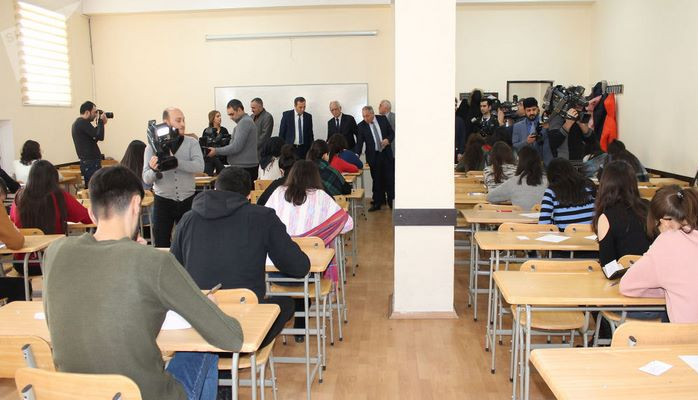 Bölgələrdə keçiriləcək buraxılış imtahanının vaxtı açıqlandı