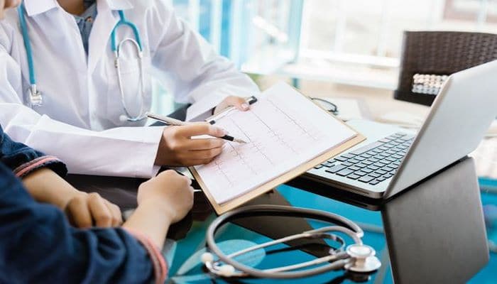 Koronavirüsle mücadele için yeni adım: Uzmanlık eğitimi alan hekimler 3 ay süreyle görevlendirilebilecek