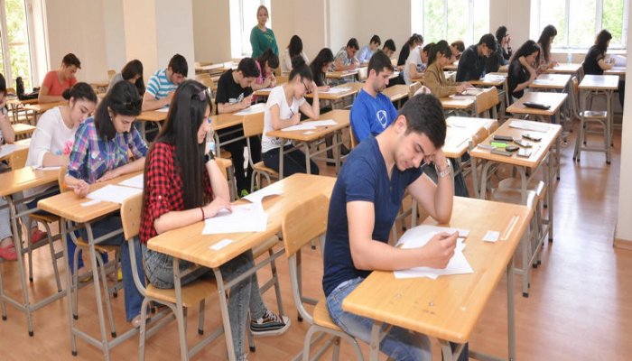 В Азербайджане сокращена продолжительность экзамена для некоторых выпускников школ
